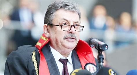 İ­s­t­i­n­a­f­ ­B­a­ş­s­a­v­c­ı­s­ı­ ­H­a­d­i­ ­S­a­l­i­h­o­ğ­l­u­ ­e­m­e­k­l­i­l­i­ğ­i­n­i­ ­i­s­t­e­d­i­